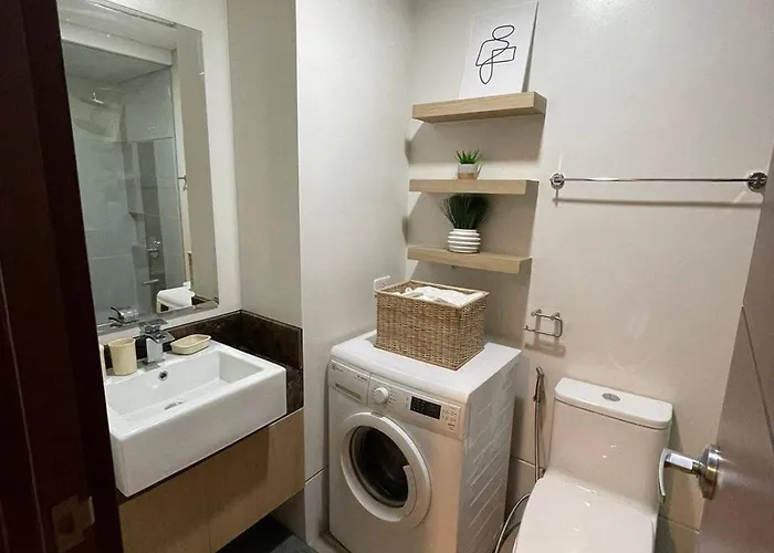 Shaw Blvd Modern Living - The Olive Place Aparthotel 4*