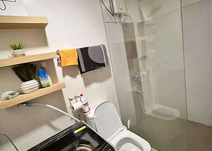 Shaw Blvd Modern Living - The Olive Place 4* Manila